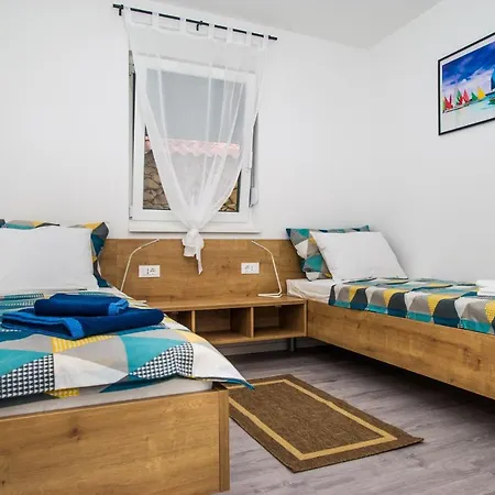 Jedro Apartman Petrčane